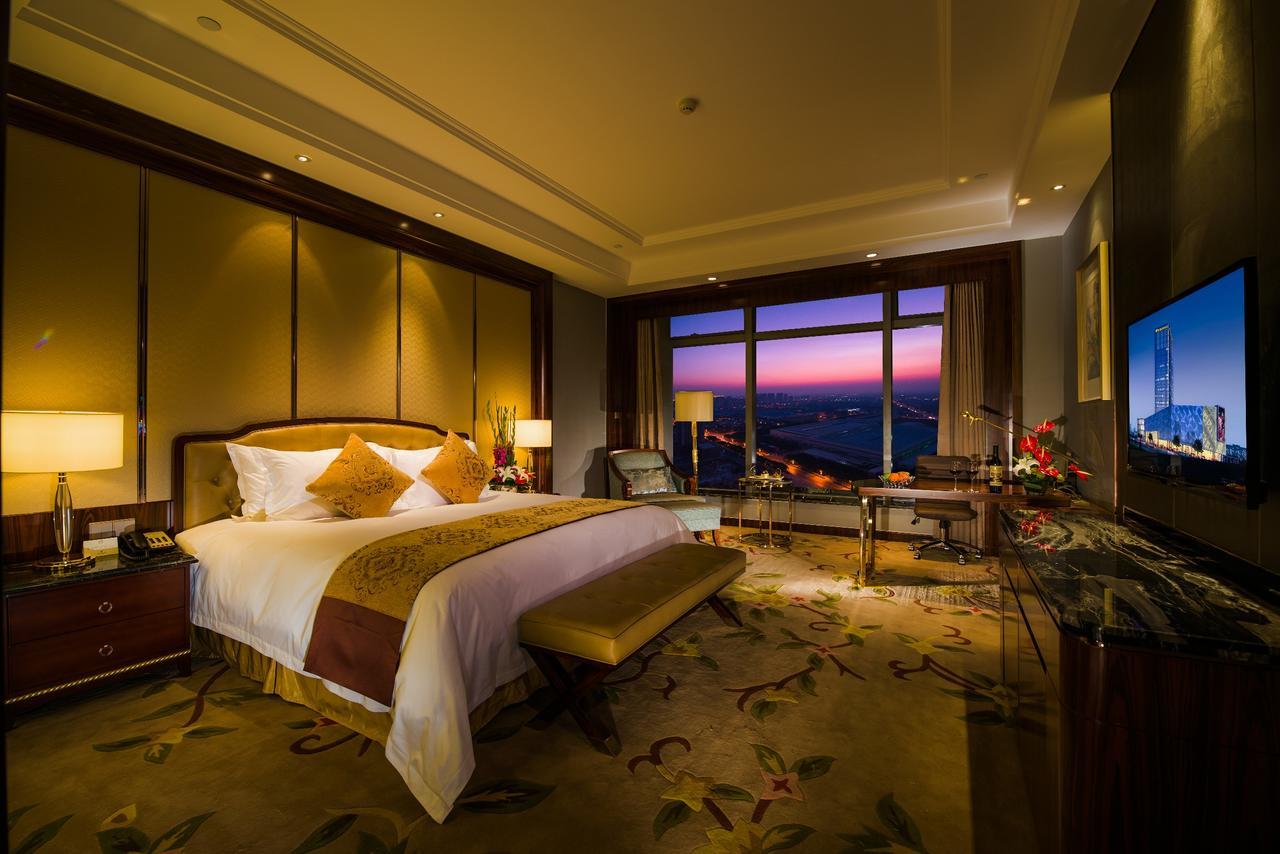 Haili New Century Grand Hotel Haiyan Exterior foto